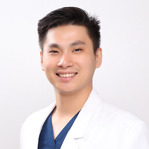 Dr. Ranier Milante, Ophthalmologist at Legazpi Eye Center.