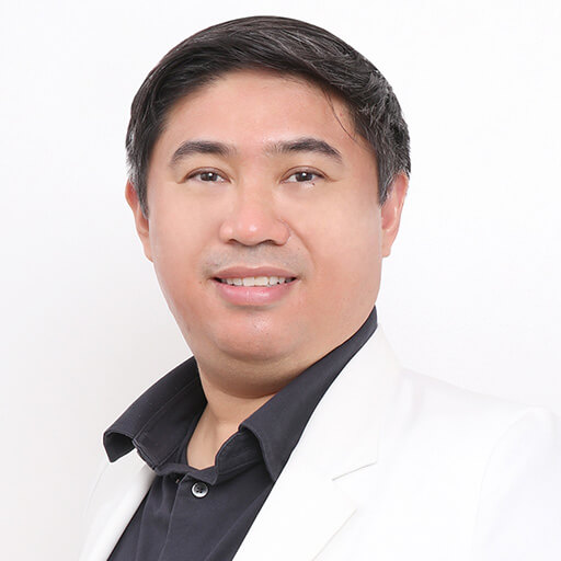 Dr. John Kenneth Lagunzad, Ophthalmologist at Legazpi Eye Center.